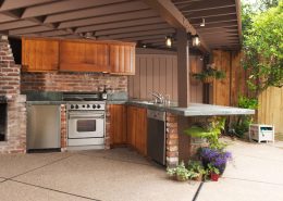 Outdoor Kitchen - Breezy Summer Bashes